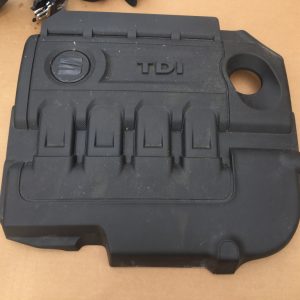 Capac motor Seat Alhambra 2 2.0 tdi 04L103954T 04L 103 954 T - Dezmembrari Auto