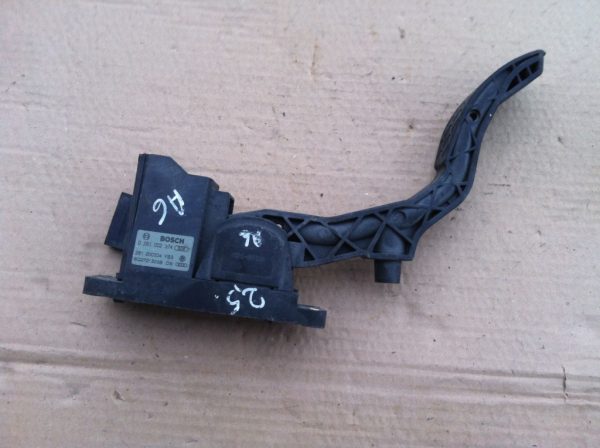 Pedala acceleratie Skoda Fabia 6Q2721503B 6Q2 721 503 B - Dezmembrari Auto
