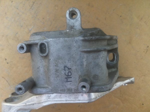 Tampon motor VW Audi Skoda Seat 2.0 tdi 1K0199262BC 1K0 199 262 BC - Dezmembrari Auto