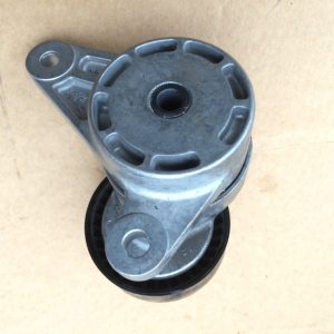 Rola intinzatoare Audi A4 B9 8W 04L903315A 04L 903 315 A - Dezmembrari Auto