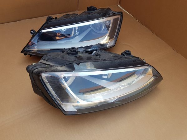 Set faruri Volkswagen Jetta 2016 5C7941006A 5C7941005A - Dezmembrari Auto