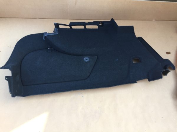 Ornament lateral portbagaj stanga VW Passat B8 3G5867427F 3G5 867 427 F - Dezmembrari Auto