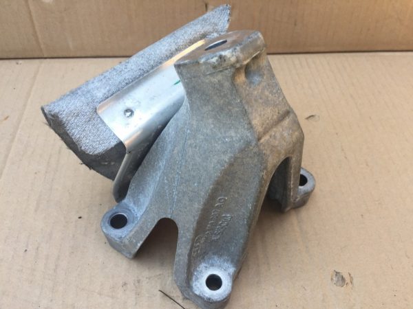 Suport motor Audi A5 3.0 8K0199307AQ 8K0 199 307 AQ - Dezmembrari Auto
