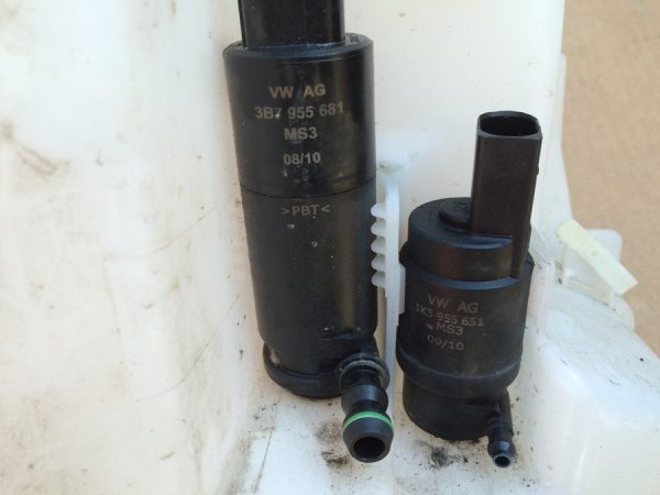 Motoras spalator faruri VW Passat CC 3B7955681 - Dezmembrari Auto