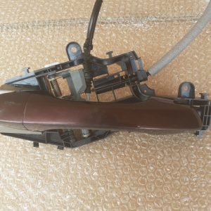 Maner exterior complet cu butuc cheie stanga fata VW Passat B8 517837811D 517 837 811 D - Dezmembrari Auto