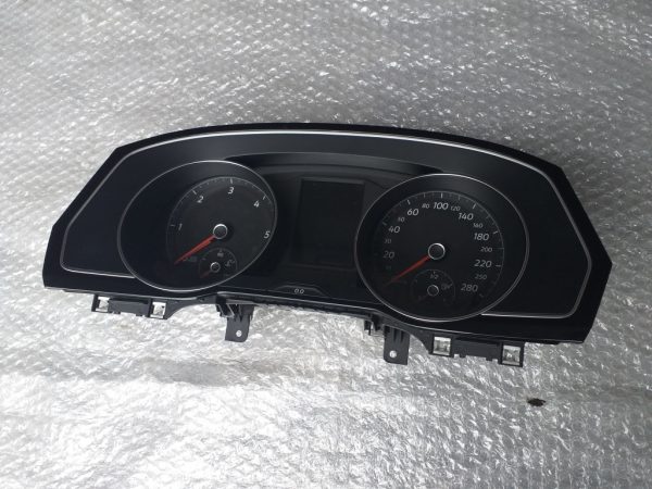 Ceasuri bord VW Arteon 2017 limuzina 4motion 2.0 tdi CUAA 3G5920751 3G5 920 751 - Dezmembrari Auto