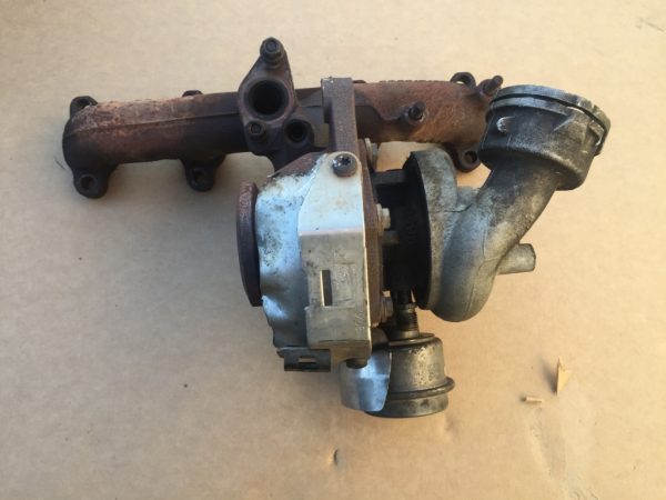 Turbina VW Passat B6 1.9 tdi BLS 036253014M 036 253 014 M - Dezmembrari Auto