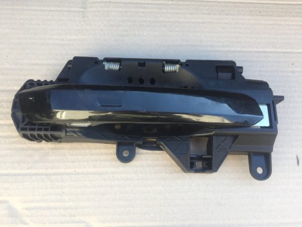 Maner interior si maner exterior usa dreapta spate Audi A4 B9 8W - Dezmembrari Auto