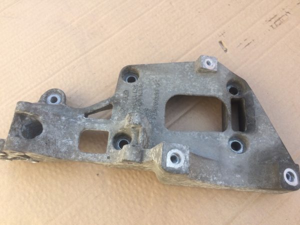 Suport accesorii Audi A3 1.6 fsi 06F903143B 06F 903 143 B - Dezmembrari Auto