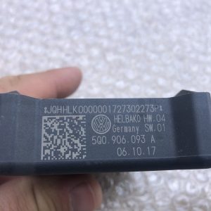 Releu pompa benzina VW Golf 7 facelift din 2018 5Q0906093A 5Q0 906 093 A - Dezmembrari Auto