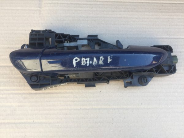 Maner usa keyless go dreapta fata VW Passat B7 - Dezmembrari Auto