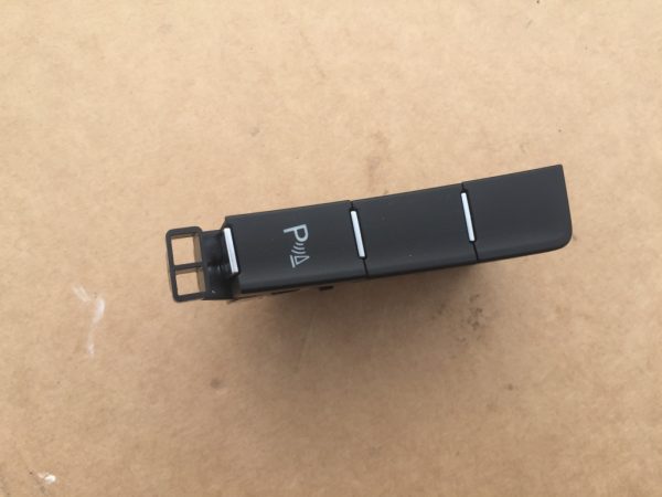 Buton senzori parcare VW Golf 7 5G1927238E 5G1 927 238 E - Dezmembrari Auto