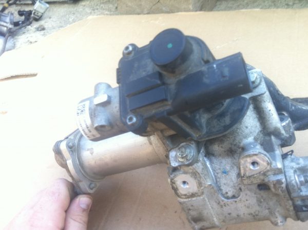Supapa EGR Renault Megane 3 K9K-G8 8200282949 - Dezmembrari Auto