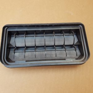 Grila aer portbagaj VW Jetta 2016 3C0819465 3C0 819 465 - Dezmembrari Auto