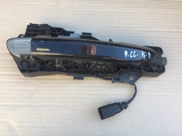 Maner keyless go usa dreapta spate VW Passat CC - Dezmembrari Auto