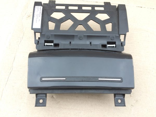 Scrumiera Audi A3 8P 8P0864348 8P0 864 348 - Dezmembrari Auto