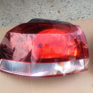 Stop stanga VW Golf 6 GTI 5K0945095F - Dezmembrari Auto