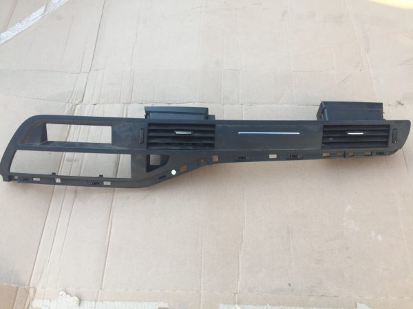 Guri ventilatie Citroen C5 2009 break 1.6 hdi 9HZ 9682359677 - Dezmembrari Auto