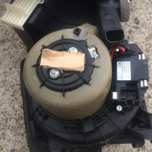 Aeroterma Audi Q5 8K0820521 8K0 820 521 - Dezmembrari Auto