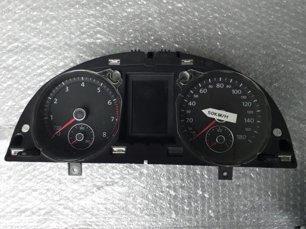 Ceasuri bord VW Passat CC 2014 2.0 tfsi 3C8920971E 3C8 920 971 E - Dezmembrari Auto