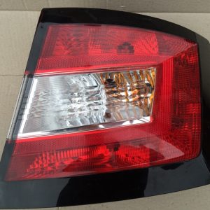 Stop dreapta Skoda Fabia 3 6V6945096 6V6 945 096 - Dezmembrari Auto