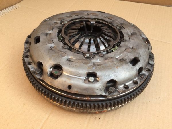 Placa presiune si disc ambreiaj VW Tiguan 2016 motor euro 6 CUV - Dezmembrari Auto