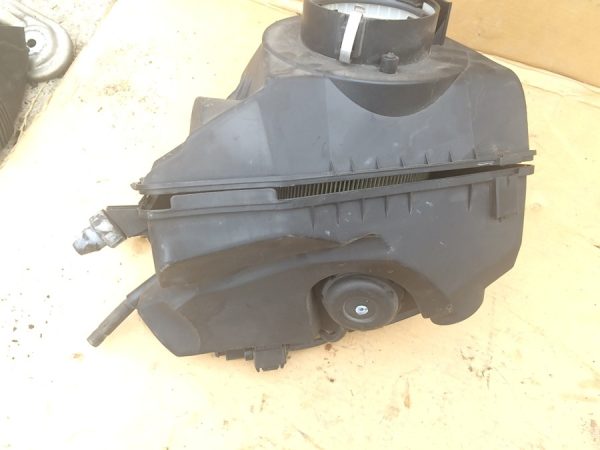 Carcasa filtru aer Audi A6 4F 2.7 059133835E 059 133 835 E - Dezmembrari Auto