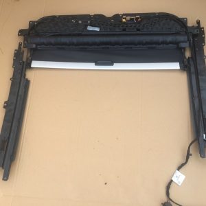 Perdea trapa panoramica electrica Volkswagen Passat B8 2017 limuzina 3G5877049 3G5 877 049 - Dezmembrari Auto