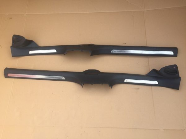 Praguri plastic Volkswagen Passat B8 2017 limuzina 3G0853371M 3G0853372M - Dezmembrari Auto