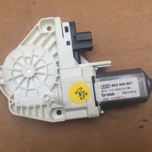 Motoras macara geam stanga fata Audi A4 B8 2009 8K0959801 8K0 959 801 - Dezmembrari Auto