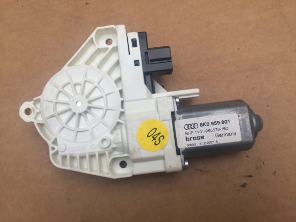 Motoras macara geam stanga fata Audi A4 B8 2009 8K0959801 8K0 959 801 - Dezmembrari Auto