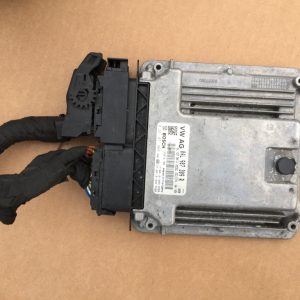 Calculator motor VW Passat B8 2.0 tdi CRL 04L907309R 04L 907 309 R - Dezmembrari Auto