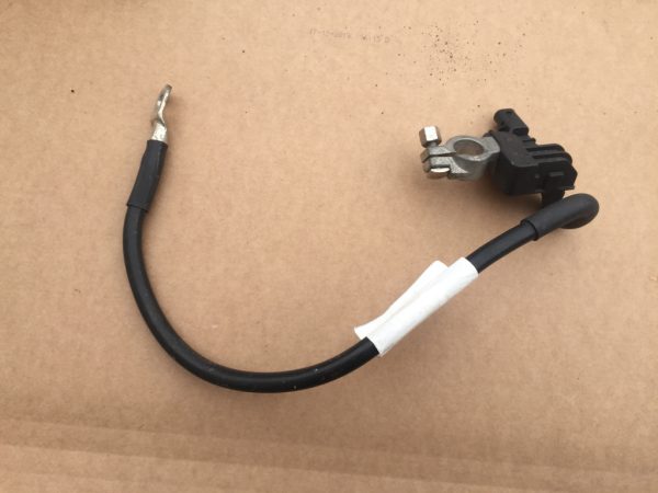 Borna baterie VW Jetta 2016 2.0 tdi 5C0915181B 5C0 915 181 B - Dezmembrari Auto