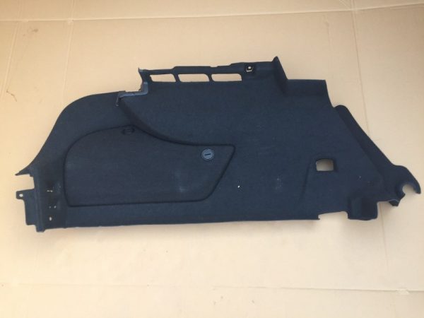 Ornament portbagaj Volkswagen Passat B8 limuzina 3G5867427F 3G5 867 427 F - Dezmembrari Auto