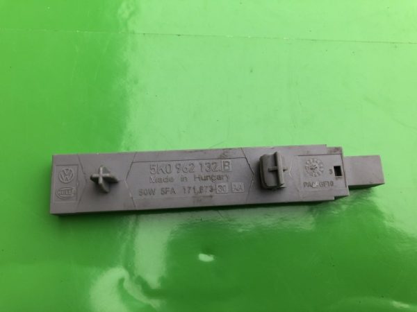 Senzor keyless entry VW Tiguan II din 2017 5K0962132B 5K0 962 132 B - Dezmembrari Auto