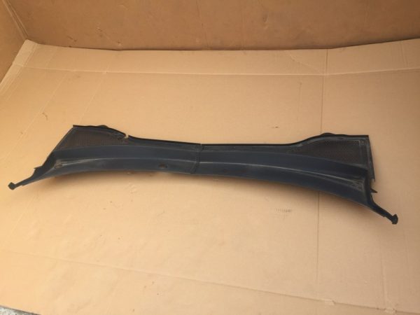 Grila stergatoare Volkswagen Passat B8 2017 3G1819403C 3G1 819 403 C - Dezmembrari Auto