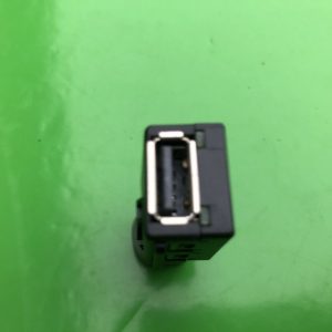 USB VW Tiguan II din 2017 5Q0035726 5Q0 035 726 - Dezmembrari Auto