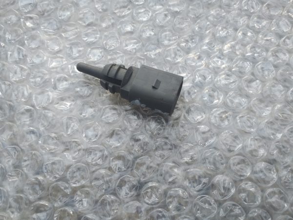 Senzor temperatura Audi 8Z0820535A 8Z0 820 535 A - Dezmembrari Auto
