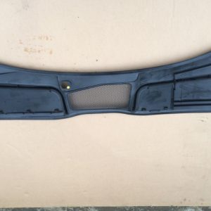 Grila stergatoare Audi A4 8W B9 8W1819403 8W1 819 403 - Dezmembrari Auto
