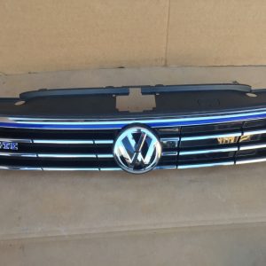 Grila radiator VW Passat B8 GTE model cu ACC distronic - Dezmembrari Auto