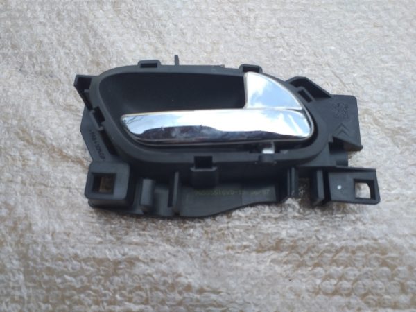 Maner interior stanga Peugeot 207 2007 hatchback 1.6 hdi 9HV 96555516VD - Dezmembrari Auto