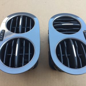 Grile ventilatie stanga dreapta VW Tiguan 2016 5N0819704 5N0 819 704 - Dezmembrari Auto