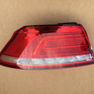 Stop stanga aripa VW Passat B8 limuzina 3G2853261AK 3G2 853 261 AK - Dezmembrari Auto