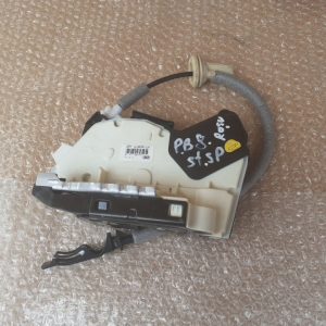 Broasca usa stanga spate VW Passat B8 5E0839015A 5E0 839 015 A - Dezmembrari Auto