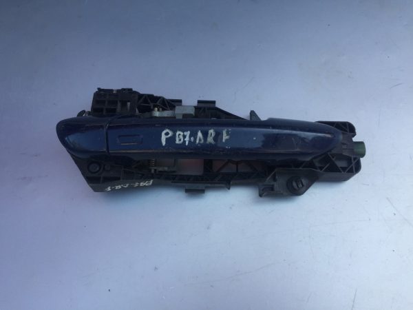 Maner dreapta fata keyless entry VW Passat B7 - Dezmembrari Auto