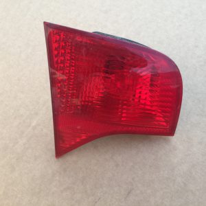 Stop stanga capota spate Audi A4 B7 limuzina 8E5945093A 8E5 945 093 A - Dezmembrari Auto