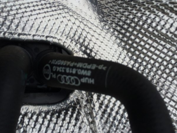 Furtun apa Audi A4 8W B9 8W0819334G 8W0 819 334 G - Dezmembrari Auto