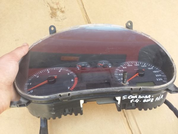 Ceasuri bord Seat Cordoba Vario 1.4 2002 6K0920801A 6K0 920 801 A - Dezmembrari Auto