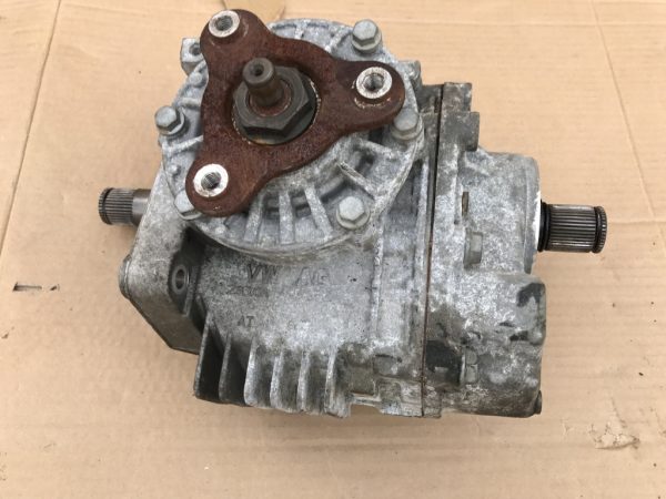 Cutie transfer VW Tiguan 2.0 tsi 0A6409053S 0A6 409 053 S - Dezmembrari Auto