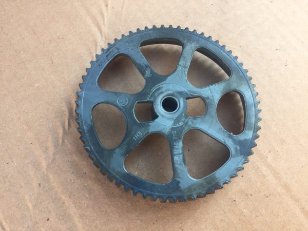 Fulie ax cu came Volkswagen Passat B8 2017 1,4 CUK 04E109111M 04E 109 111 M - Dezmembrari Auto